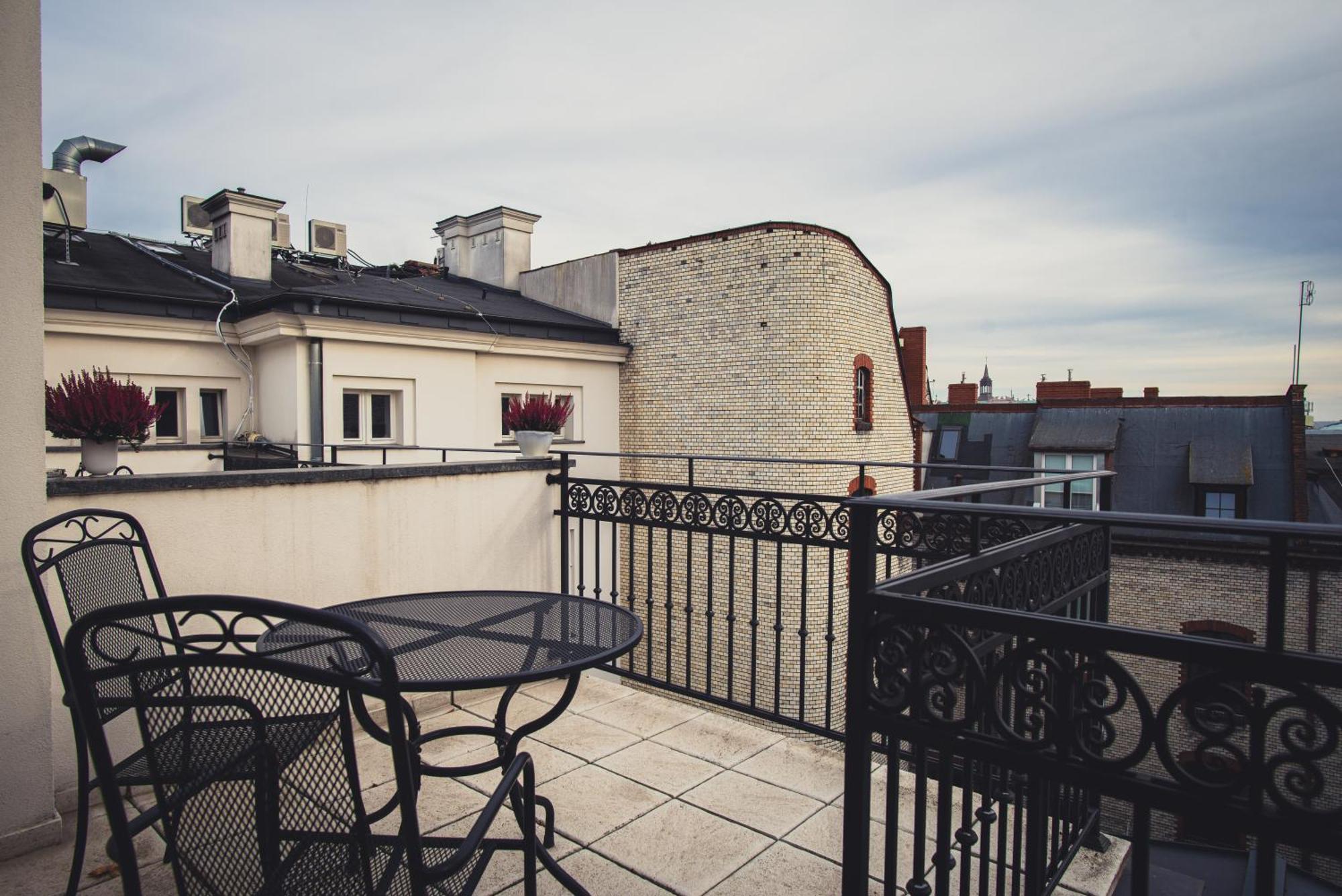 Fortune Old Town Boutique Hotel Познань Экстерьер фото